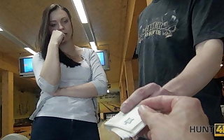HUNT4K. Boyfriend is ready connected with watch how someone fucks