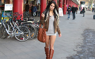 Supersexy 18yo miniskirt Bitch fucked in public in Berlin
