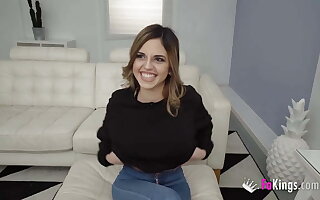 Prexy BUSTY – Alice wants to essay her first DP!!!